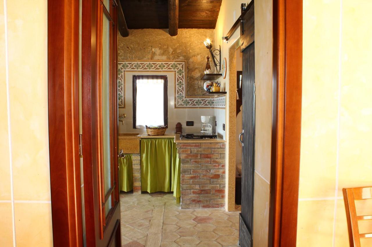 Casale Maddalena Villa Карини Екстериор снимка