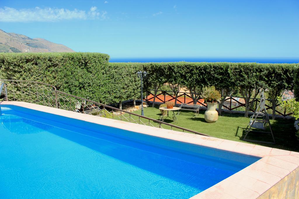 Casale Maddalena Villa Карини Екстериор снимка