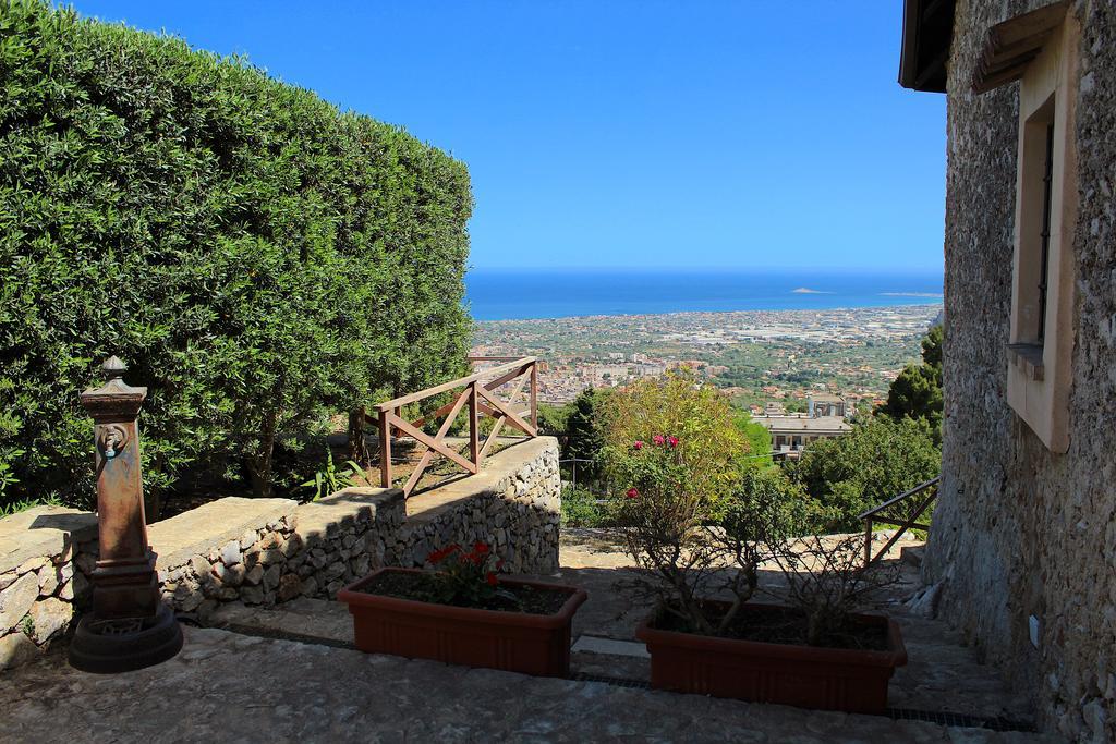 Casale Maddalena Villa Карини Екстериор снимка