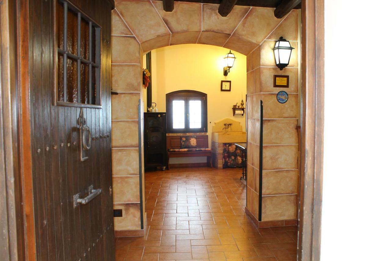 Casale Maddalena Villa Карини Екстериор снимка